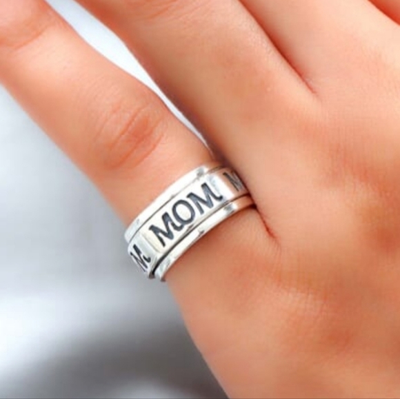 Sterling Silver Spinner Ring for Mom! Size 5! - Picture 4 of 4